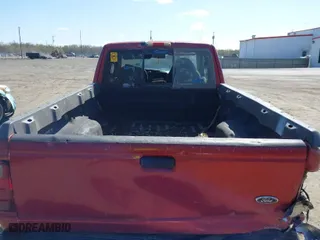 2001 Ford Ranger XLT Appearance with VIN 1FTYR14EX1TA68973, listed as a IAAI auction lot 41989388 with 172,212 mi miles. Bid and sale history available at carsss.com. Image 15.