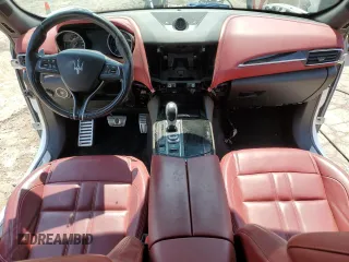 2018 Maserati Levante GranSport z VIN ZN661XUSXJX259582, wystawiony jako Copart lot #56030025 z przebiegiem Nie podano mil oraz Czysty tytuł • Clean title. Historia ofert i sprzedaży dostępna na DreamBid. Obrazek 8.