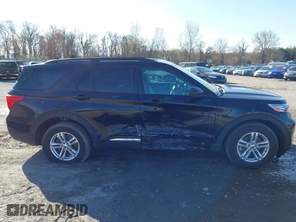 2022 Ford Explorer XLT z VIN 1FMSK8DH6NGB69225, wystawiony jako IAAI lot #41930344 z przebiegiem 24 936 mil mil oraz . Historia ofert i sprzedaży dostępna na DreamBid. Obrazek 13.