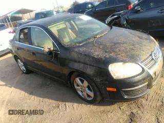 2008 Volkswagen Jetta Sedan SE with VIN 3VWRM71K68M175041, listed as a IAAI auction lot 41803722 with 1 mi miles. Bid and sale history available at carsss.com. Image 1.