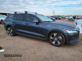 2020 Volvo V60 z VIN YV4102WK6L1034139, wystawiony jako Copart lot #71106432 z przebiegiem Nie podano mil oraz . Historia ofert i sprzedaży dostępna na DreamBid. Obrazek 4.
