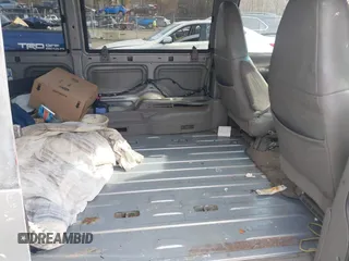 2000 Chevrolet Astro z VIN 1GNDM19W1YB219270, wystawiony jako IAAI lot #42053149 z przebiegiem 202 254 mil mil oraz . Historia ofert i sprzedaży dostępna na DreamBid. Obrazek 8.