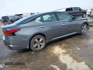 2019 Nissan Altima SL with VIN 1N4BL4EV4KC177623, listed as a IAAI auction lot 41724500 with 170,706 mi miles and . Bid and sale history available at DreamBid. Image 4.