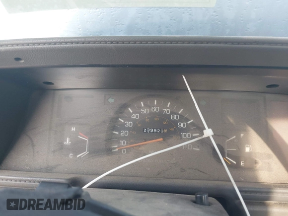 1987 Toyota Pickup with VIN JT4RN50R8H0277401, listed as a IAAI auction lot 42148719 with 239,923 mi miles and . Bid and sale history available at DreamBid. Image 7.