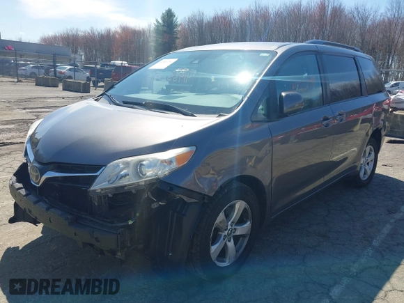 2018 Toyota Sienna LE Auto Access Seat with VIN 5TDKZ3DC1JS946224, listed as a IAAI auction lot 41935799 with 109,757 mi miles and . Bid and sale history available at DreamBid. Image 2.