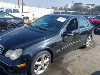 2006 Mercedes-Benz C 230 Sport z VIN WDBRF52HX6F771656, wystawiony jako IAAI lot #41603560 z przebiegiem 134 712 mil mil oraz . Historia ofert i sprzedaży dostępna na DreamBid. Obrazek 6.