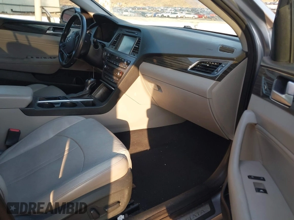 2015 Hyundai Sonata 2.4L Sport with VIN 5NPE34AF4FH019959, listed as a IAAI auction lot 41020000 with 129,535 mi miles. Bid and sale history available at carsss.com. Image 5.