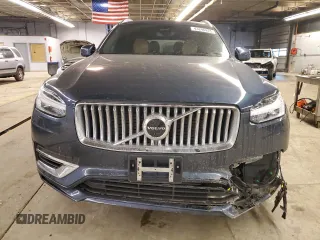 2023 Volvo XC90 Ultimate Bright Theme with VIN YV4H60CA3P1982808, listed as a Copart auction lot 43246825 with 23,727 mi miles and Salvage title. Bid and sale history available at DreamBid. Image 5.