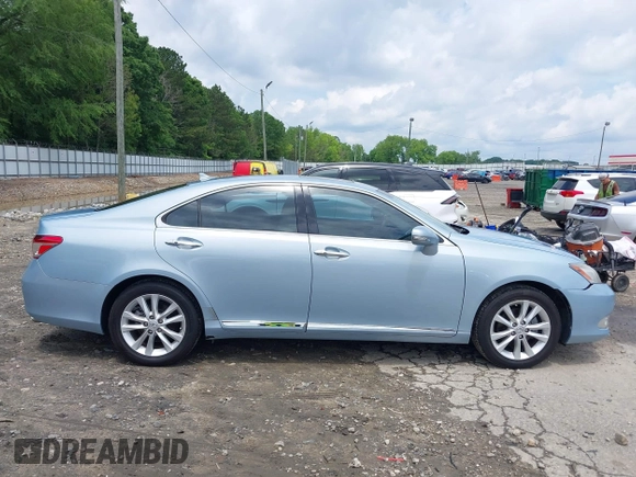 2012 Lexus ES 330 z VIN JTHBK1EG6C2475402, wystawiony jako IAAI lot #42244489 z przebiegiem 80 607 mil mil oraz . Historia ofert i sprzedaży dostępna na DreamBid. Obrazek 13.