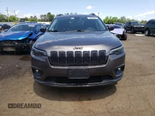 2019 Jeep Cherokee Latitude Plus z VIN 1C4PJMLN3KD333945, wystawiony jako Copart lot #56859834 z przebiegiem 84 620 mil mil oraz Szkoda całkowita • Salvage title. Historia ofert i sprzedaży dostępna na DreamBid. Obrazek 5.