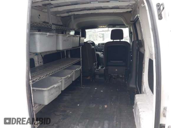 2017 Nissan NV200 S z VIN 3N6CM0KN3HK697546, wystawiony jako IAAI lot #41560058 z przebiegiem 406 357 mil mil oraz . Historia ofert i sprzedaży dostępna na DreamBid. Obrazek 8.