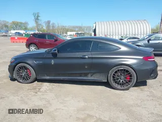 2019 Mercedes-Benz C 63 S AMG with VIN WDDWJ8HBXKF845181, listed as a IAAI auction lot 42147743 with 39,430 mi miles and . Bid and sale history available at DreamBid. Image 14.