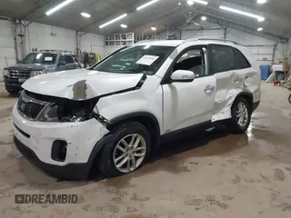 2014 Kia Sorento LX with VIN 5XYKTDA73EG461794, listed as a IAAI auction lot 41878986 with 74,105 mi miles. Bid and sale history available at carsss.com. Image 2.