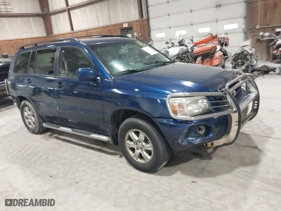 2004 Toyota Highlander with VIN JTEEP21A340004047, listed as a IAAI auction lot 41919779 with 274,110 mi miles. Bid and sale history available at carsss.com. Image 1.