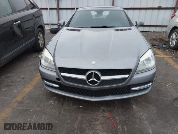 2012 Mercedes-Benz SLK 350 с VIN WDDPK5HA1CF007243, выставлен на аукционе IAAI как лот 41313121 с пробегом 137 538 миль миль и . История ставок и продаж доступна на DreamBid. Изображение 12.