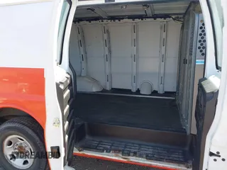 2017 Chevrolet Express Cargo with VIN 1GCWGAFF1H1177024, listed as a IAAI auction lot 42803642 with 242,596 mi miles and . Bid and sale history available at DreamBid. Image 8.