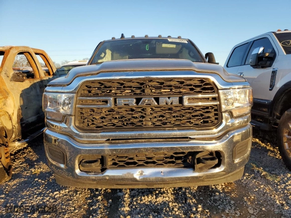 2023 Ram 3500 Tradesman with VIN 3C63RRGL2PG643681, listed as a Copart auction lot 80698534 with 138,424 mi miles and Clean Title. Bid and sale history available at carsss.com. Image 5.