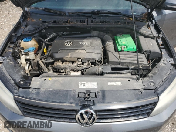 2014 Volkswagen Jetta SE z VIN 3VWD07AJ7EM395250, wystawiony jako Copart lot #65821005 z przebiegiem 155 293 mil mil oraz Czysty tytuł • Clean title. Historia ofert i sprzedaży dostępna na DreamBid. Obrazek 11.