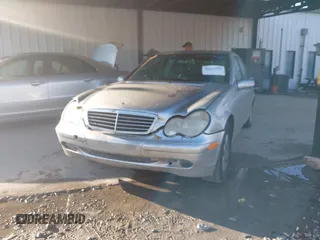2003 Mercedes-Benz C 240 с VIN WDBRF61J53F422376, выставлен на аукционе IAAI как лот 42262562 с пробегом 167 003 миль миль и . История ставок и продаж доступна на DreamBid. Изображение 6.