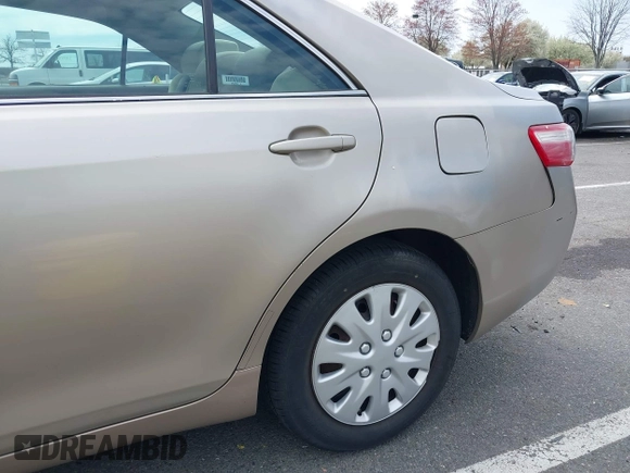 2009 Toyota Camry with VIN 4T1BE46K19U881366, listed as a IAAI auction lot 42039334 with 208,016 mi miles. Bid and sale history available at carsss.com. Image 6.