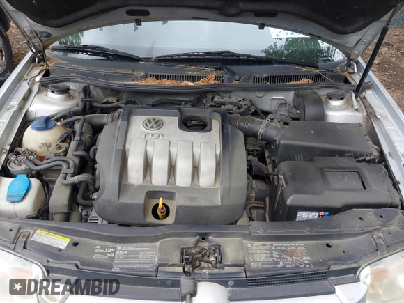 2004 Volkswagen Jetta GLS with VIN WVWSR61JX4W143002, listed as a IAAI auction lot 42206137 with 270,480 mi miles and . Bid and sale history available at DreamBid. Image 10.