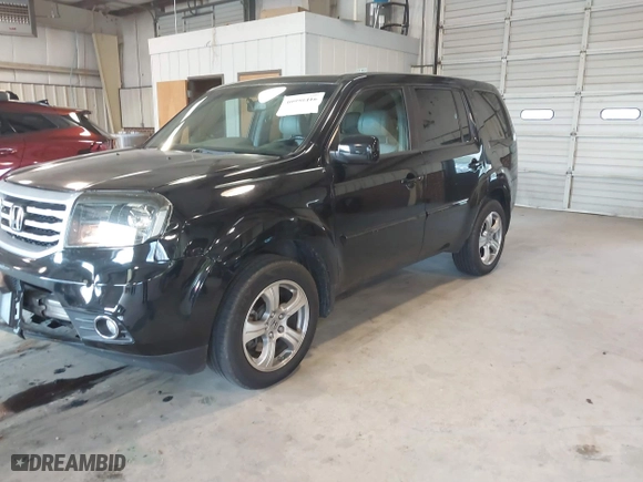 2014 Honda Pilot EX-L with VIN 5FNYF4H51EB005726, listed as a IAAI auction lot 40998416 with 147,482 mi miles. Bid and sale history available at carsss.com. Image 17.