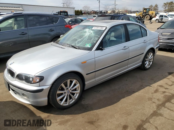 2004 BMW 3 Series 330xi with VIN WBAEW53464PG11082, listed as a Copart auction lot 47201755 with 123,475 mi miles and Salvage Title. Bid and sale history available at carsss.com. Image 1.