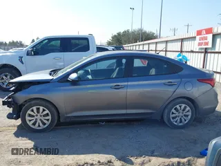 2018 Hyundai Accent SE z VIN 3KPC24A37JE015594, wystawiony jako IAAI lot #41700013 z przebiegiem 78 478 mil mil oraz . Historia ofert i sprzedaży dostępna na DreamBid. Obrazek 15.