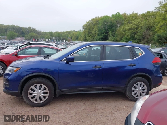 2017 Nissan Rogue SL with VIN JN8AT2MVXHW013039, listed as a IAAI auction lot 42264333 with 124,589 mi miles and . Bid and sale history available at DreamBid. Image 14.