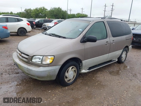 1998 Toyota Sienna LE с VIN 4T3ZF13C0WU032131, выставлен на аукционе IAAI как лот 42196782 с пробегом Не указан миль и . История ставок и продаж доступна на DreamBid. Изображение 2.