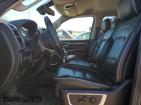 2019 Ram 1500 Laramie z VIN 1C6SRFJTXKN823283, wystawiony jako Copart lot #49893415 z przebiegiem 169 270 mil mil oraz Szkoda całkowita • Salvage title. Historia ofert i sprzedaży dostępna na DreamBid. Obrazek 7.