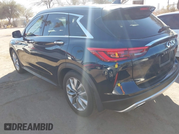 2020 Infiniti QX50 Luxe z VIN 3PCAJ5M17LF109157, wystawiony jako IAAI lot #41593864 z przebiegiem 27 895 mil mil oraz . Historia ofert i sprzedaży dostępna na DreamBid. Obrazek 3.