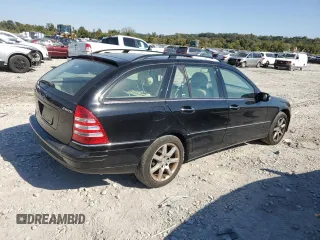 2005 Mercedes-Benz C 240 z VIN WDBRH81JX5F645392, wystawiony jako Copart lot #74801314 z przebiegiem 129 215 mil mil oraz Szkoda całkowita • Salvage title. Historia ofert i sprzedaży dostępna na DreamBid. Obrazek 3.