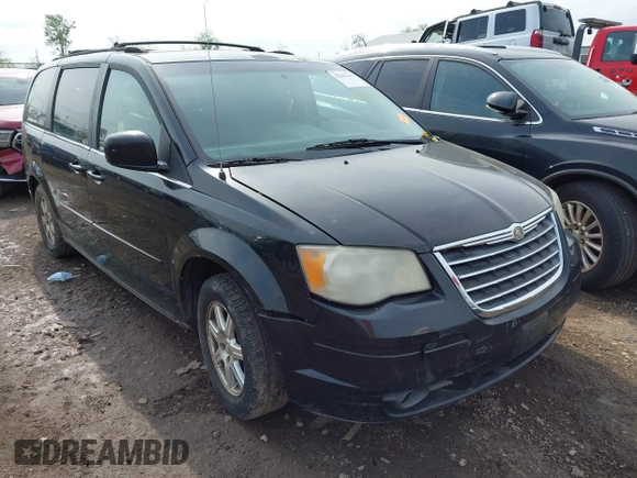 2008 Chrysler Town & Country Touring with VIN 2A8HR54P58R611777, listed as a IAAI auction lot 42149143 with 203,809 mi miles and . Bid and sale history available at carsss.com. Image 1.
