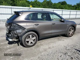 2014 Porsche Cayenne Diesel z VIN WP1AF2A20ELA30280, wystawiony jako Copart lot #61095605 z przebiegiem 104 580 mil mil oraz Czysty tytuł • Clean title. Historia ofert i sprzedaży dostępna na DreamBid. Obrazek 3.
