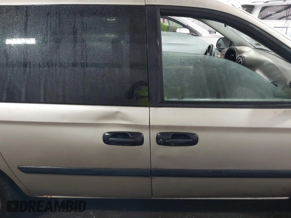 2007 Dodge Caravan SE with VIN 1D4GP25R27B244733, listed as a IAAI auction lot 41898880 with 209,721 mi miles and . Bid and sale history available at carsss.com. Image 14.