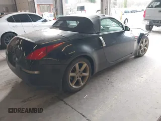 2005 Nissan 350Z Touring z VIN JN1AZ36A15M758086, wystawiony jako IAAI lot #41473598 z przebiegiem 90 799 mil mil oraz . Historia ofert i sprzedaży dostępna na DreamBid. Obrazek 4.
