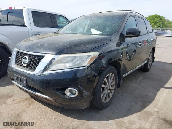 2014 Nissan Pathfinder Platinum with VIN 5N1AR2MM0EC698002, listed as a IAAI auction lot 42074374 with 130,490 mi miles. Bid and sale history available at carsss.com. Image 2.