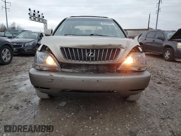 2000 Lexus RX 300 with VIN JT6HF10U6Y0138235, listed as a Copart auction lot 82230484 with 241,203 mi miles and Salvage Title. Bid and sale history available at carsss.com. Image 5.