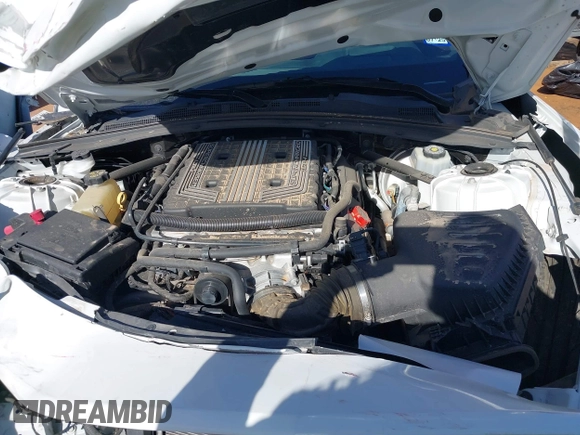 2018 Chevrolet Camaro ZL1 z VIN 1G1FK1R60J0165882, wystawiony jako IAAI lot #41859936 z przebiegiem Nie podano mil oraz . Historia ofert i sprzedaży dostępna na DreamBid. Obrazek 10.