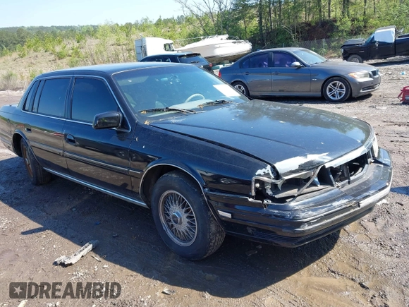 1992 Lincoln Continental with VIN 1LNLM9749NY670102, listed as a IAAI auction lot 41968015 with Not Provided miles and . Bid and sale history available at DreamBid. Image 1.