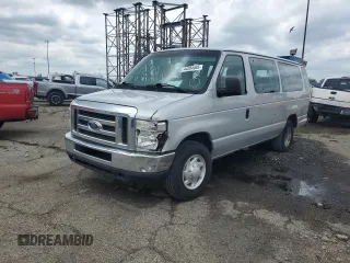 2009 Ford Econoline Passenger XL with VIN 1FBSS31L29DA36439, listed as a Copart auction lot 44384085 with 203,939 mi miles and Salvage title. Bid and sale history available at DreamBid. Image 1.