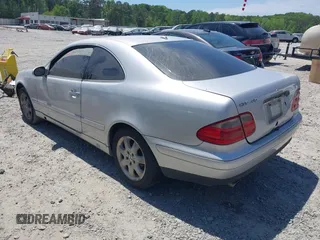 2002 Mercedes-Benz CLK 320/430 with VIN WDBLJ65G82T118039, listed as a IAAI auction lot 41929153 with 232,989 mi miles and . Bid and sale history available at DreamBid. Image 3.