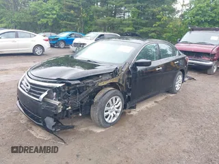 2015 Nissan Altima S z VIN 1N4AL3AP3FN346120, wystawiony jako IAAI lot #42386980 z przebiegiem 148 205 mil mil oraz . Historia ofert i sprzedaży dostępna na DreamBid. Obrazek 2.