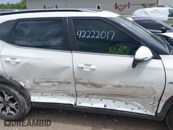 2022 Kia Seltos EX z VIN KNDERCAA0N7238739, wystawiony jako IAAI lot #42222017 z przebiegiem 72 565 mil mil oraz . Historia ofert i sprzedaży dostępna na DreamBid. Obrazek 14.