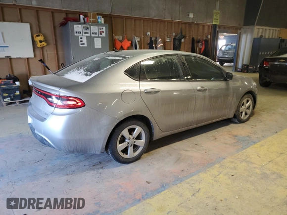 2015 Dodge Dart SXT z VIN 1C3CDFBB7FD236833, wystawiony jako Copart lot #88419245 z przebiegiem 147 843 mil mil oraz Nie do naprawy • Non repairable. Historia ofert i sprzedaży dostępna na DreamBid. Obrazek 3.