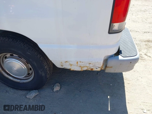 1999 Ford Econoline Cargo with VIN 1FTRE1421XHB21609, listed as a IAAI auction lot 42070347 with 103,104 mi miles. Bid and sale history available at carsss.com. Image 15.