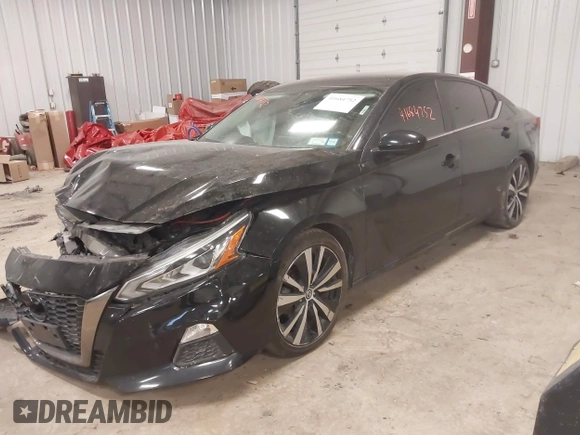2019 Nissan Altima SR with VIN 1N4BL4CV4KC124052, listed as a IAAI auction lot 41684752 with 102,450 mi miles and . Bid and sale history available at carsss.com. Image 17.