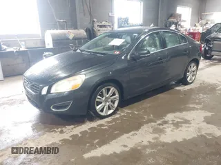 2012 Volvo S60 T6 with VIN YV1902FHXC2055428, listed as a IAAI auction lot 41978951 with 136,146 mi miles. Bid and sale history available at carsss.com. Image 17.