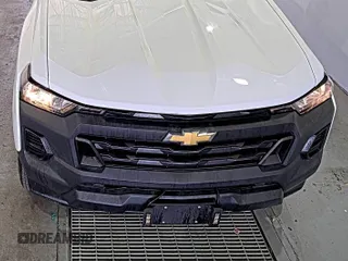 2023 Chevrolet Colorado 4WD Work Truck z VIN 1GCGTBEC2P1200144, wystawiony jako IAAI lot #42626480 z przebiegiem 29 151 mil mil oraz . Historia ofert i sprzedaży dostępna na DreamBid. Obrazek 24.